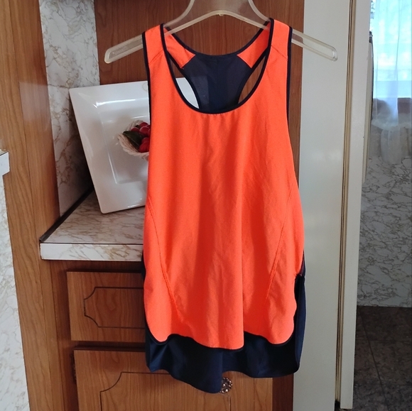 Lululemon Pump It Up TankLight Flare / Inkwell, Size 4 - Picture 10 of 16